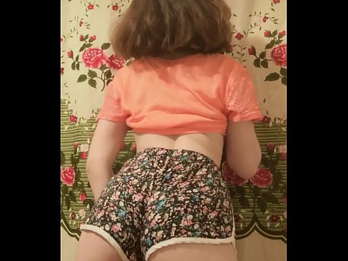 ❤️ Sexy odo omo kekere yiyọ kuro rẹ kukuru lori kamẹra Fidio furo ❤